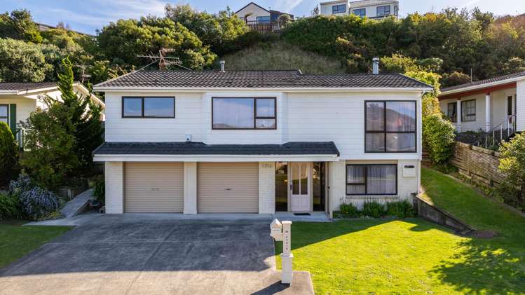 64 Fyvie Avenue Tawa_2