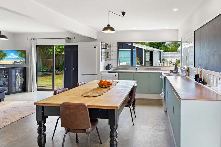 16 Ngapaki Street Waikanae Beach_7