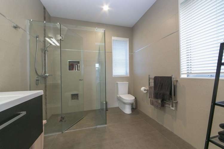 67 Pohutukawa Parade Riverhead_21