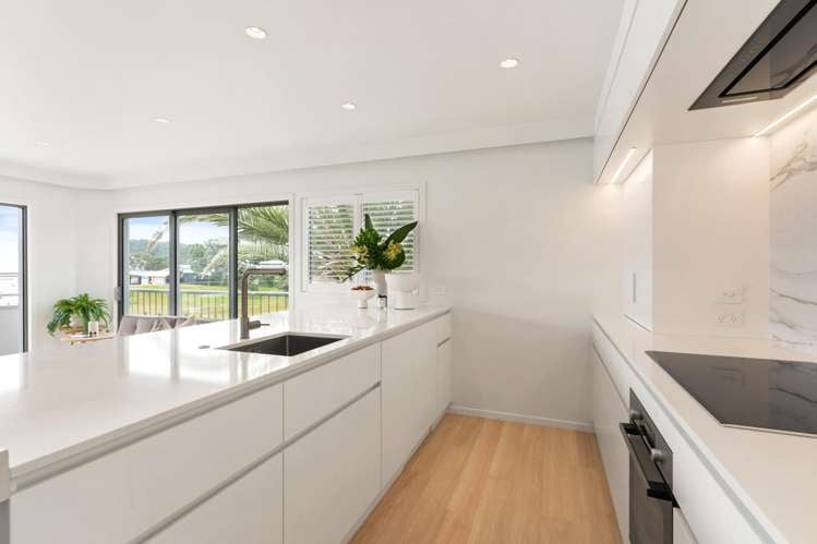 1/405 Lowe Street Whangamata_10