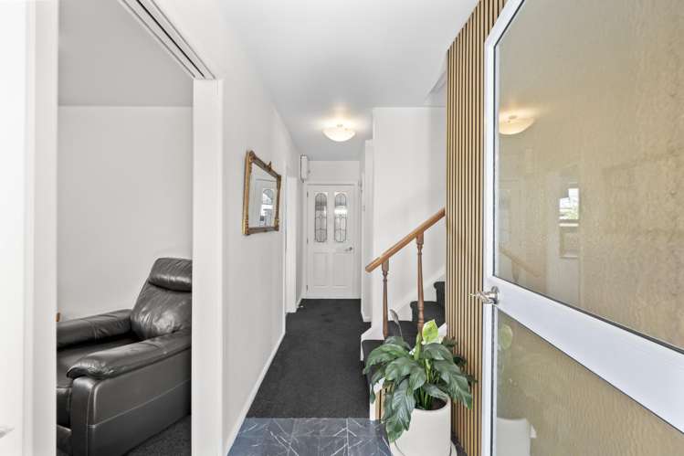 241 Shortland Street Aranui_17