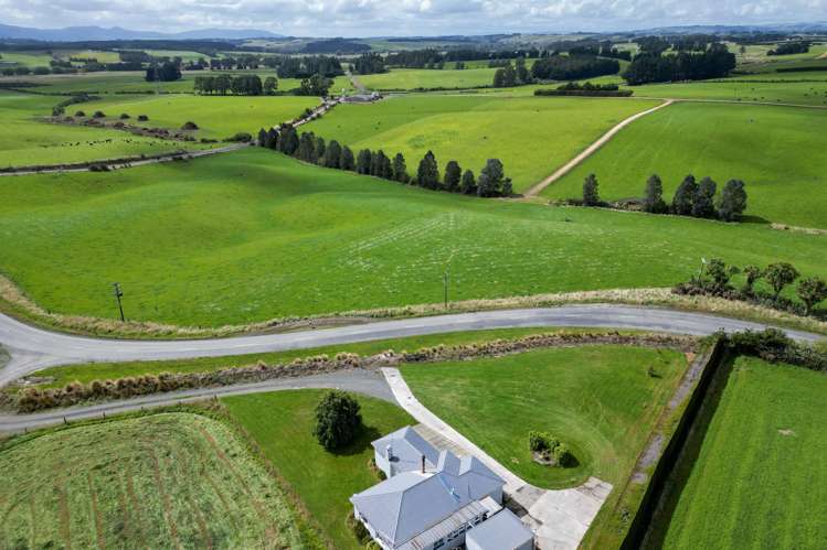 85 Cross Road Edendale_35