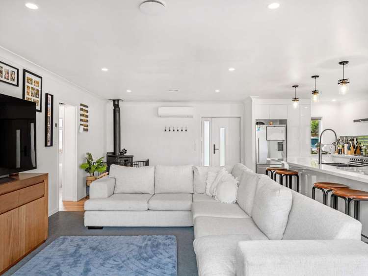 135 Whangamoa Drive Okere Falls_15