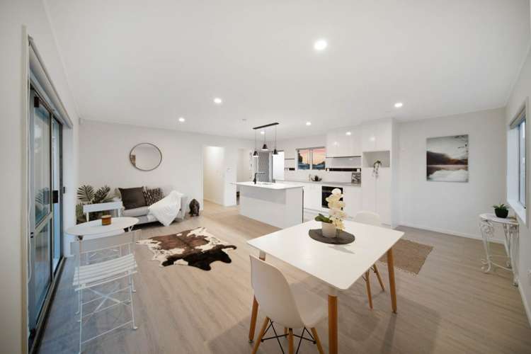 2/38 Heathdale Crescent_0