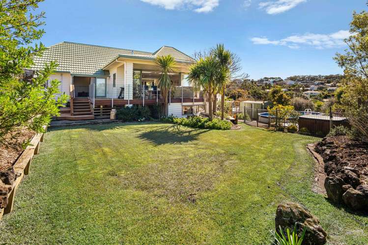 9 Careen Grove Gulf Harbour_32