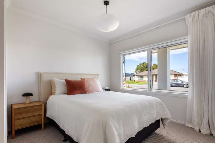 3 Sterling Park Lytton West_11