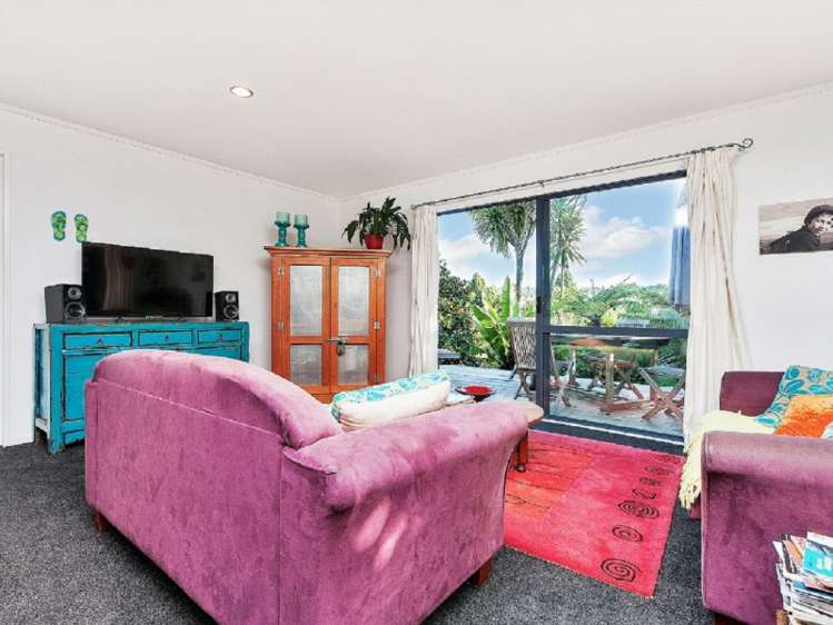 1/13 Easter Parade Glen Eden_6