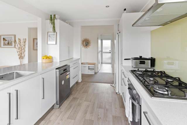 24 Perindale Drive Chartwell_1