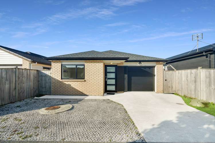 7 Castlepoint Avenue Takanini_1