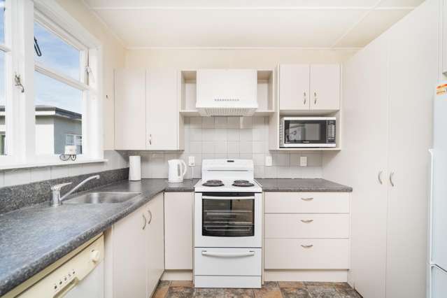 14 Vernon Avenue Takaro_4