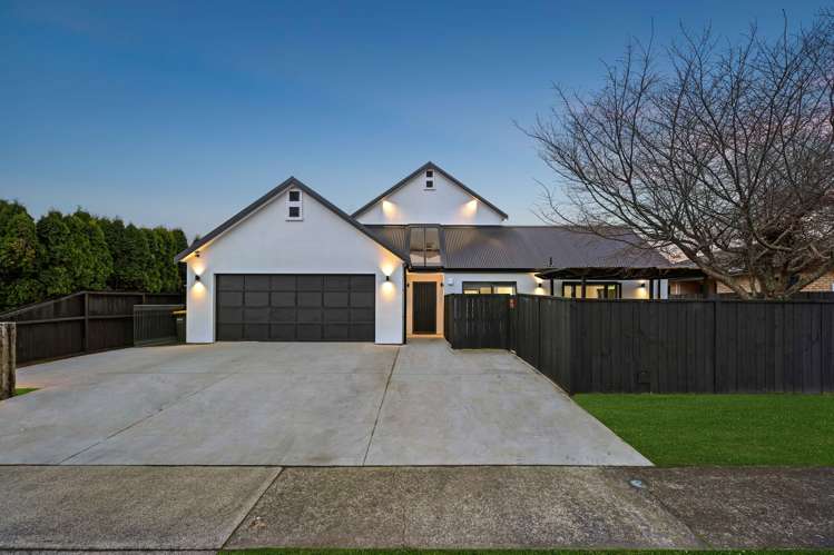 15 Blairgowrie Place Rototuna North_24