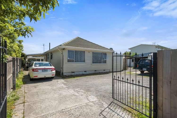 123 Carmen Road Hei Hei_12