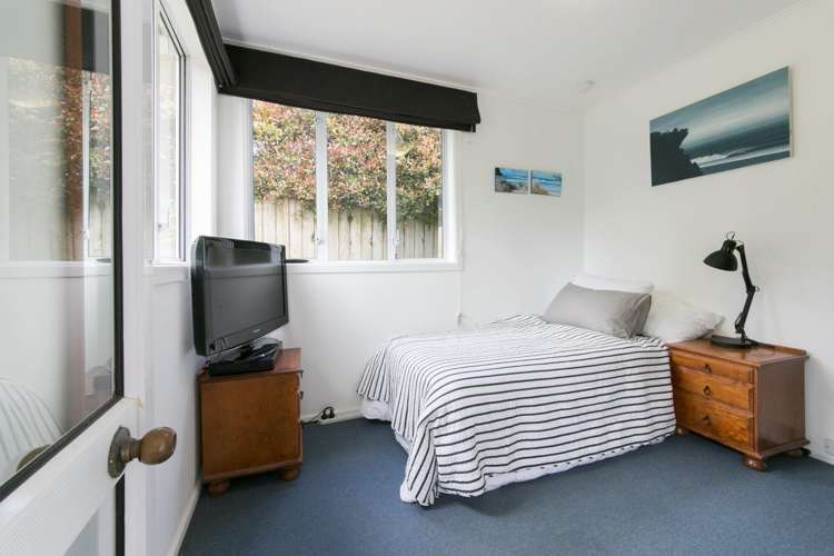 16 Tane Road Laingholm_15