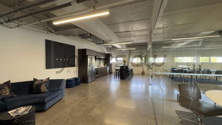 Level 3/Suite 1/20 Augustus Terrace City Centre_11