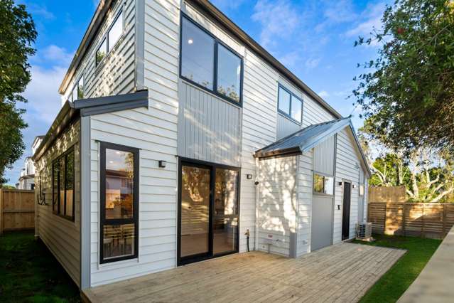 New Homes, Double Garage, Stunning Views