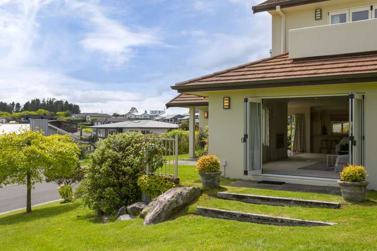 24 Botanical Heights Drive Waipahihi_14