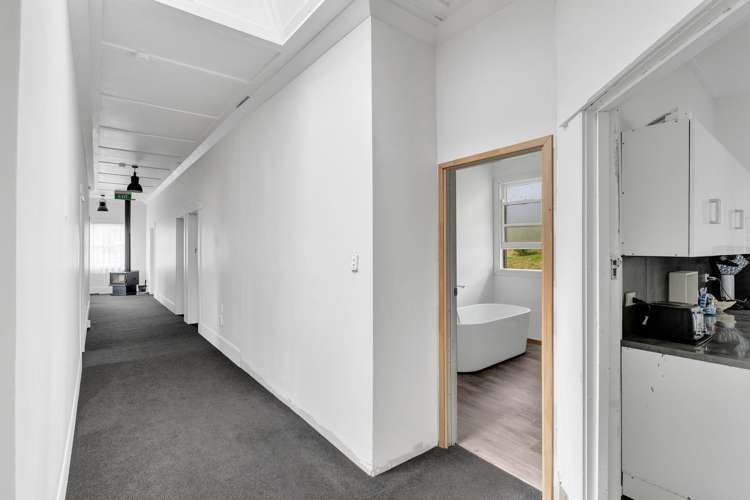 2 School Road Tiniroto_6