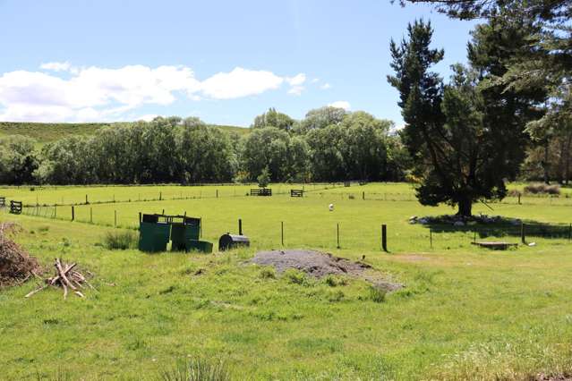 21 Benson Road Nightcaps_3