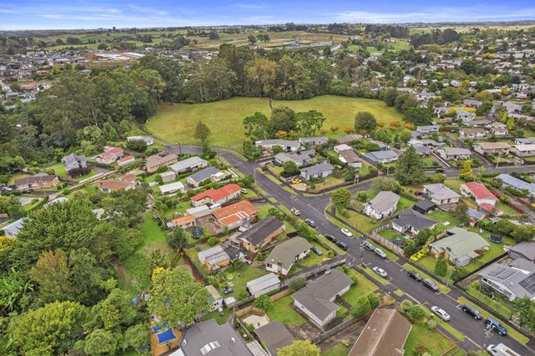 17 Te Anau Place Glenview_14