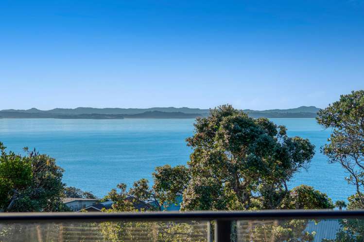 1418 Whangaparaoa Road Army Bay_8
