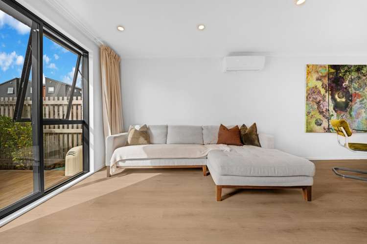 4/29 Normandy Place_4