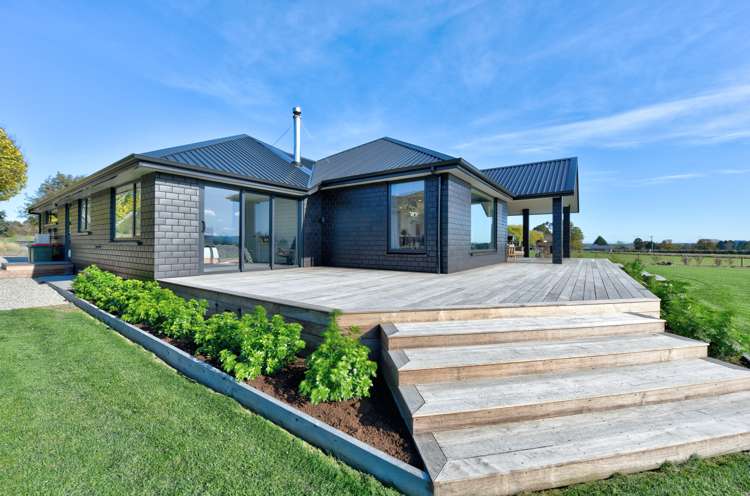 15 Cemetery Road Kuri Bush_44