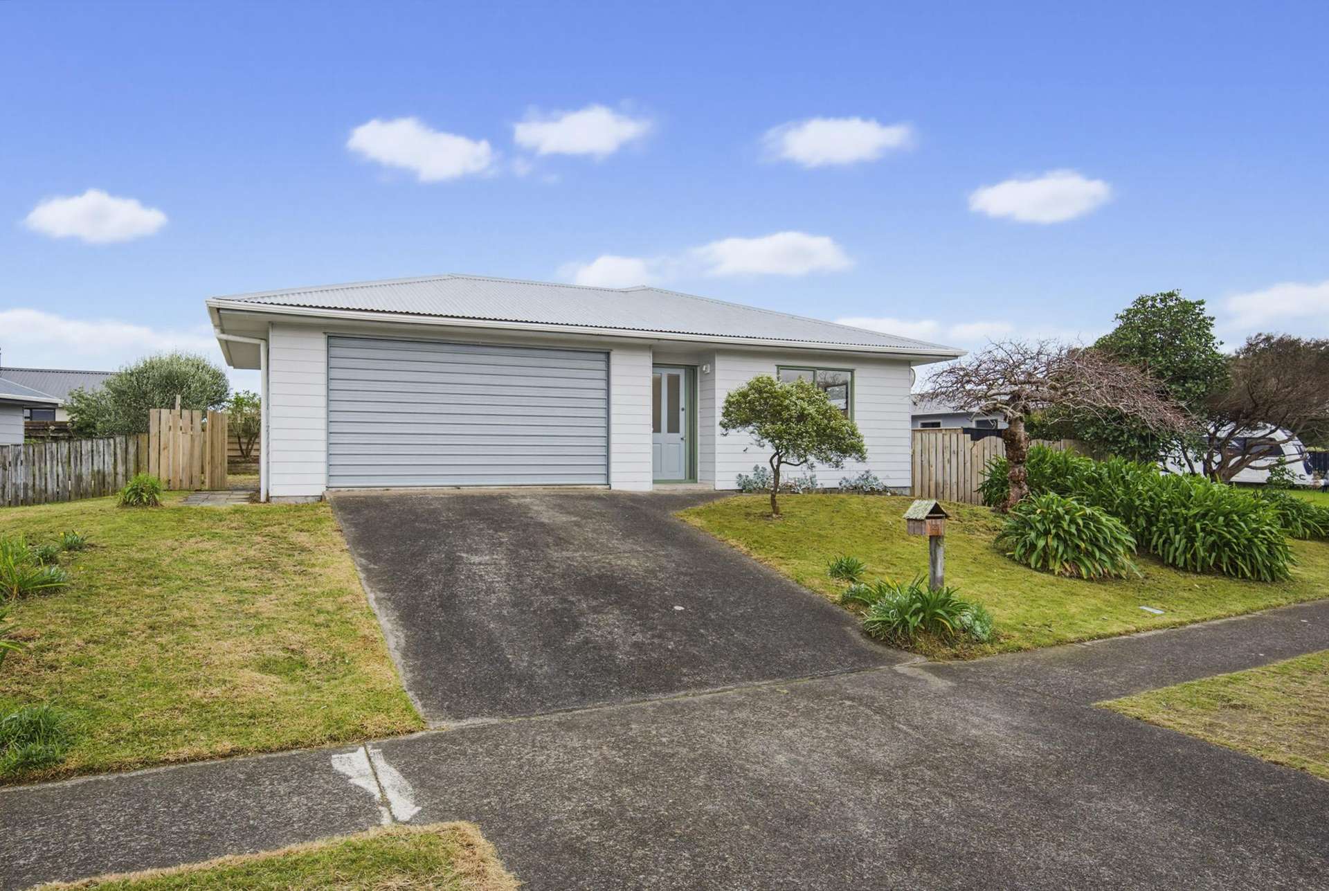 27 Rutherford Drive Waikanae Beach_0