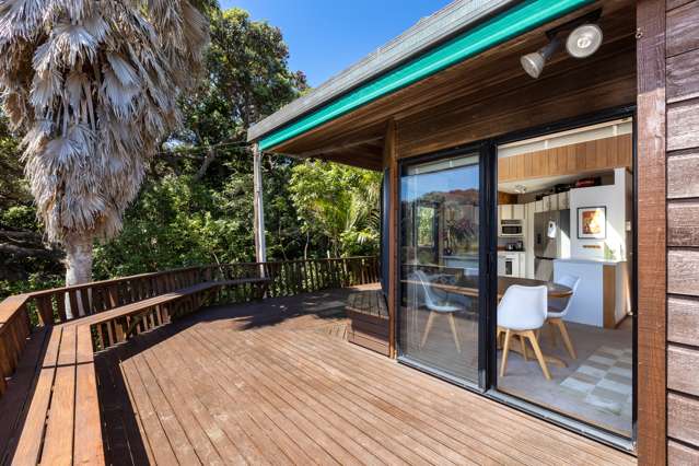 79 Garden Road Piha_3