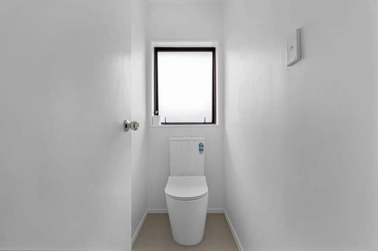 1/16 Parramatta Place Botany Downs_10