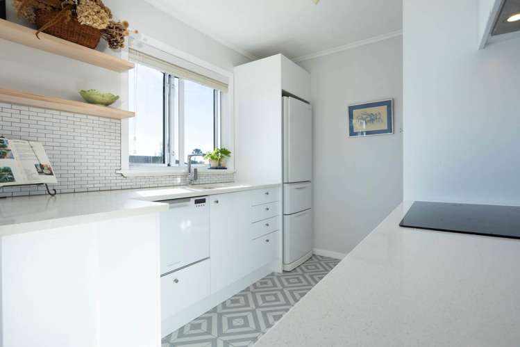 64B Awaroa Road Sunnyvale_9