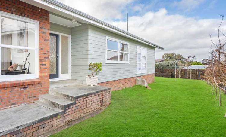 109 Hutchinsons Road Bucklands Beach_13