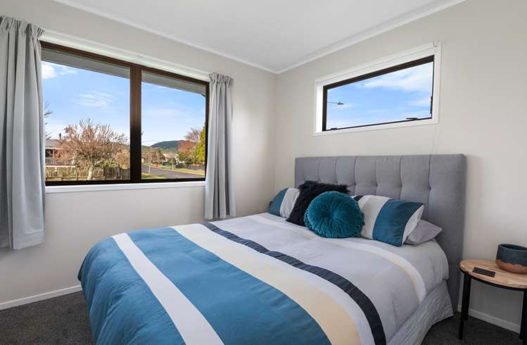 35 Tennyson Drive Owhata_9