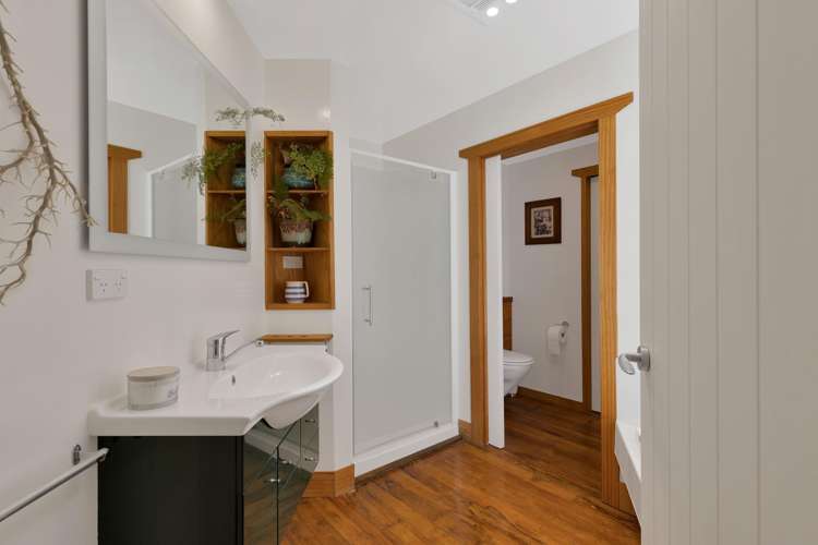 1805 Cust Road Cust_25