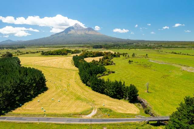 A Taranaki Rural Retreat