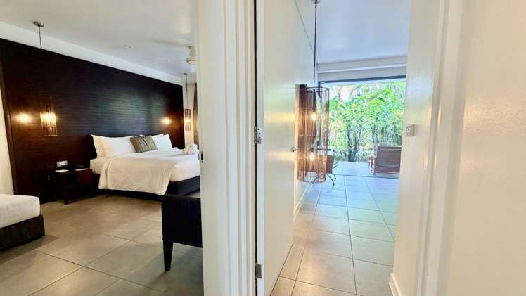 3701/50F Hilton Villa Denarau Island_9