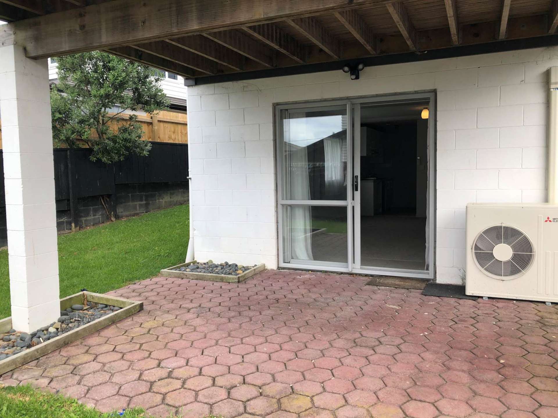1/102 Hillside Road Papatoetoe_0