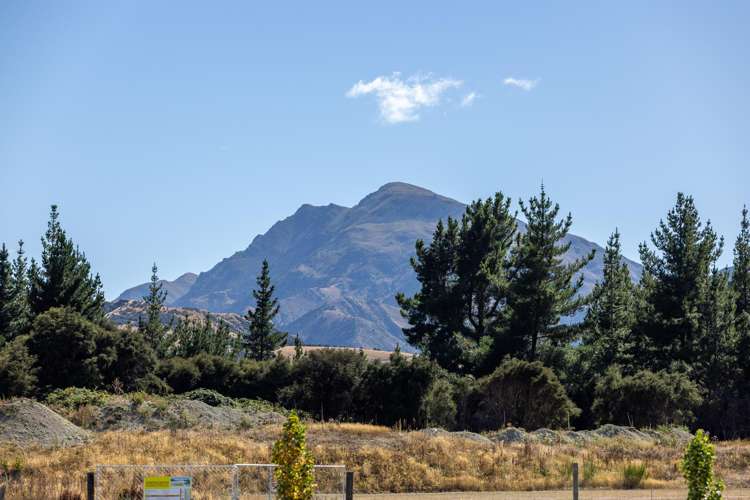67 Pounamu Avenue Wanaka_9