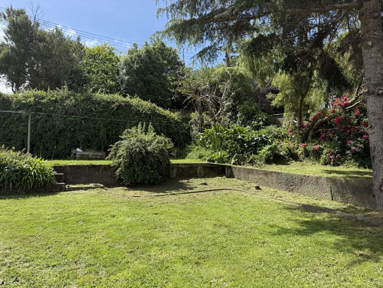 63 Mungavin Avenue Porirua East_13