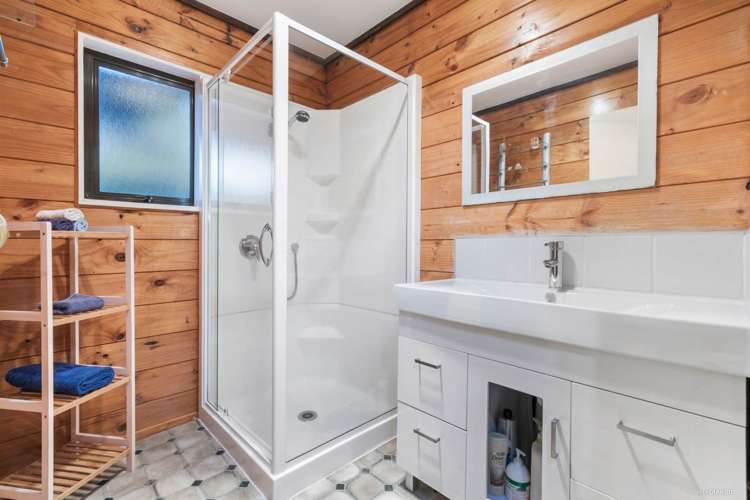 8 Wesleydale Place Papakura_14