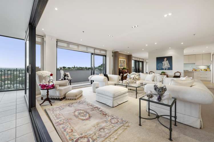 8c/36 James Cook Crescent Remuera_8