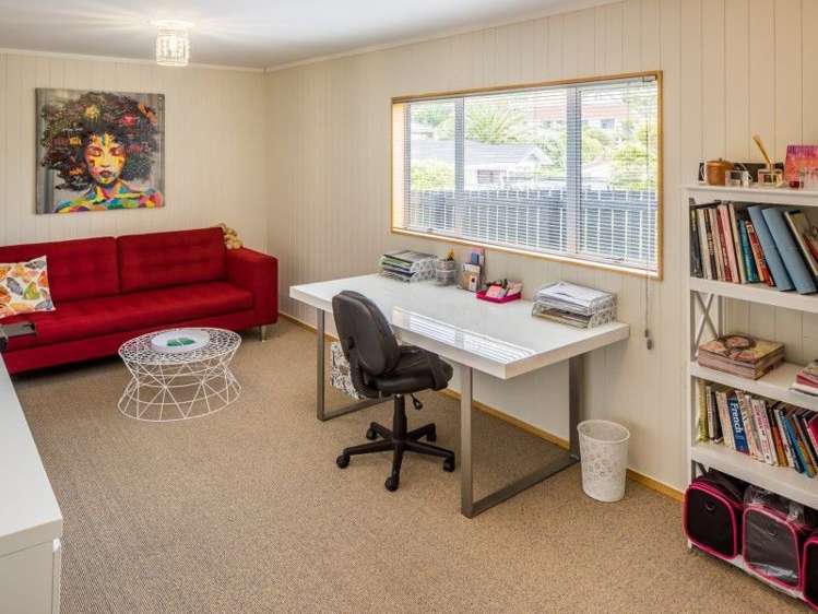 33 Saint Ives Drive Camborne_13