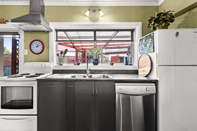 705 Oak Road Akina_1