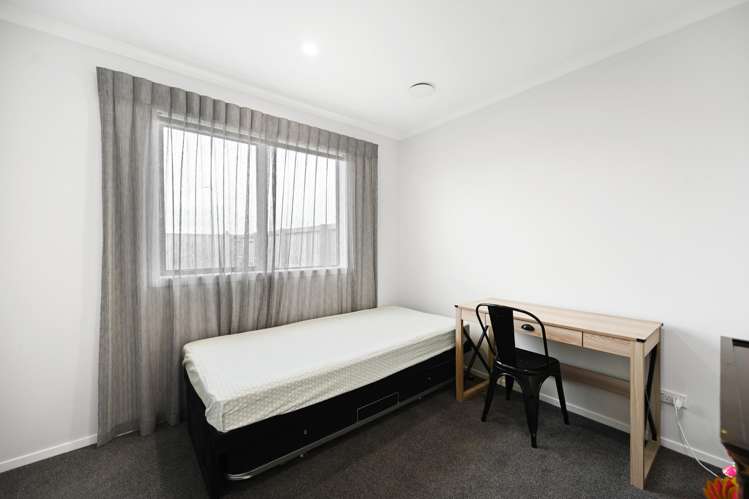 2/10 Bourn Heath Drive Rototuna_14