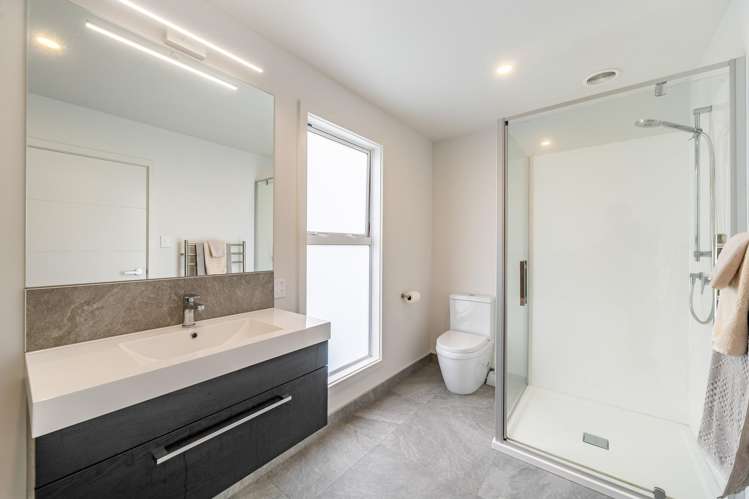 54 Koreke Close Kenepuru_8