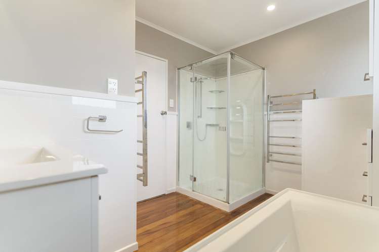 36 Youngs Road Papakura_11