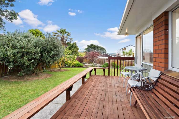 46 Miltonia Avenue Te Atatu South_21