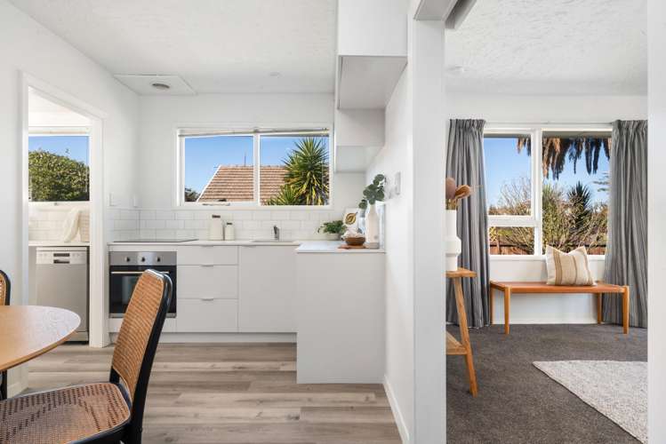 2/4 Lomax Place Islington_9