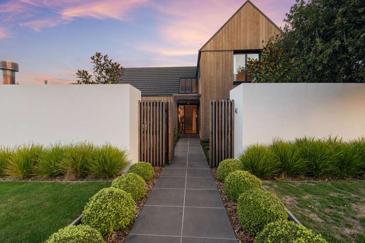 2 Wairarapa Terrace Fendalton_1