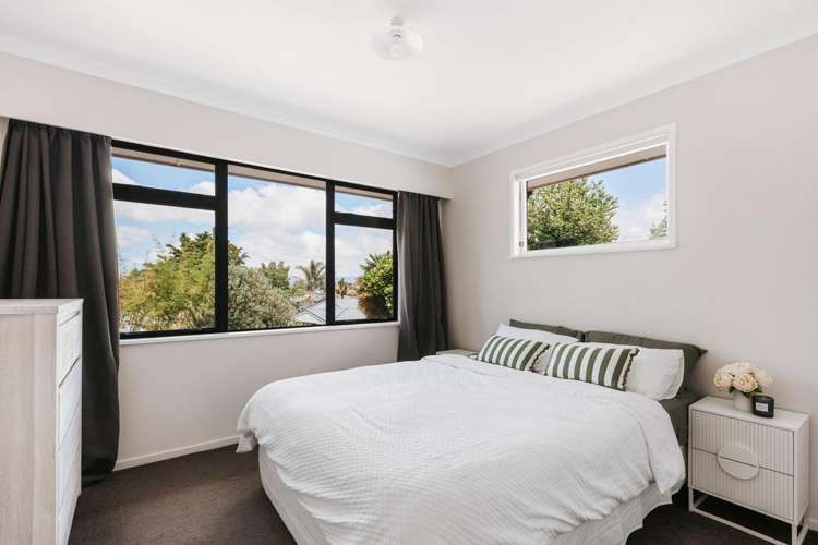 8 Highfield Crescent Brookfield_22