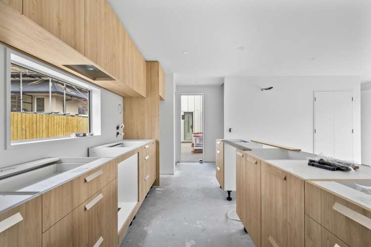 1-4/36 Evesham Crescent_4